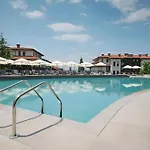 Dako Flats I Santa Marina I Modern & Seaside Days