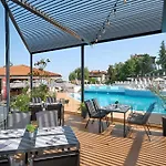Dako Flats I Santa Marina I Modern & Seaside Days